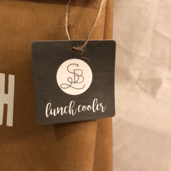 Insulated Cute Lunch Bag & Cooler. Made To Look Just Like a FRESH Brown Bag🙌🏽 - Picture 3 of 14